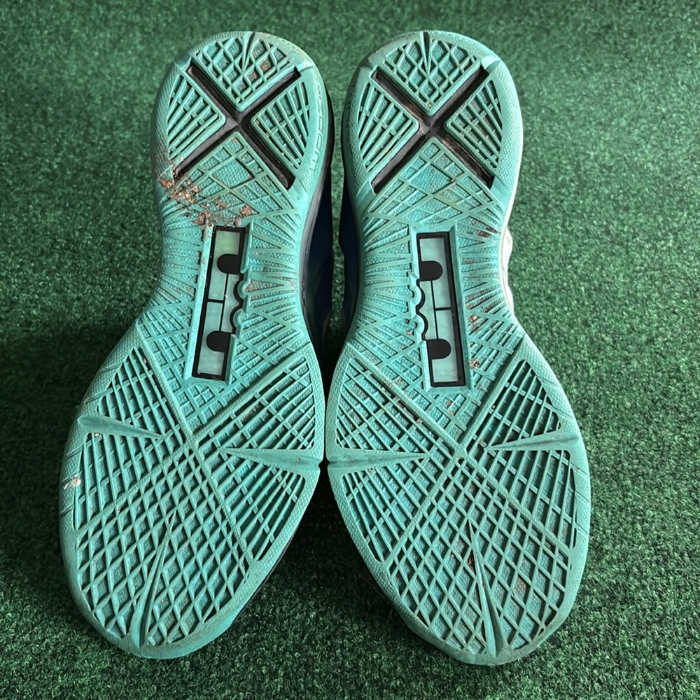 Nike Lebron X - image 7